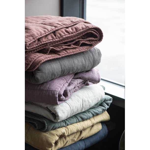 Vintage quilt midnight blue