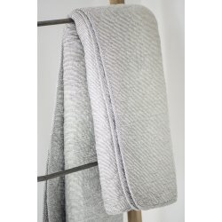 Quilt hvide og mrkegr striber