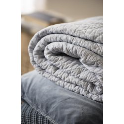 Quilt hvide og mrkegr striber